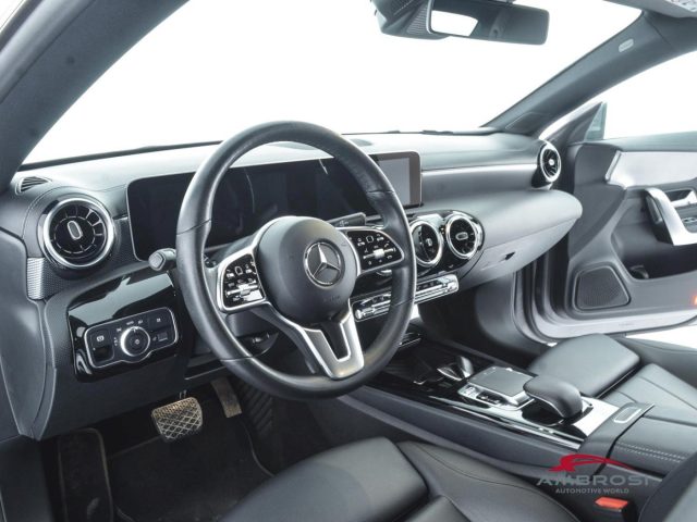 MERCEDES-BENZ CLA 180 SPORT AUTO - foto 10