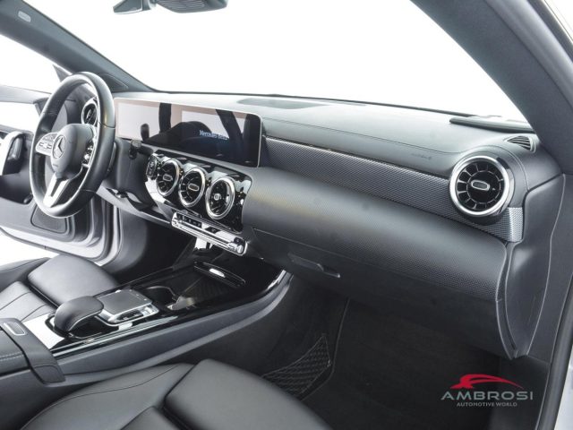 MERCEDES-BENZ CLA 180 SPORT AUTO - foto 13