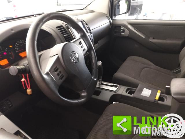 NISSAN NAVARA DOUBLE CAR 2.5 DCI LE 4X4 AUTOMA - foto 13