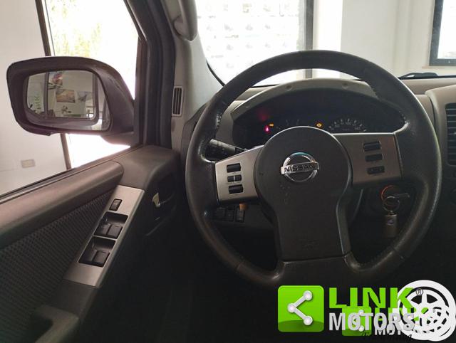 NISSAN NAVARA DOUBLE CAR 2.5 DCI LE 4X4 AUTOMA - foto 16