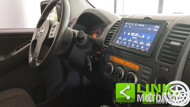 NISSAN NAVARA DOUBLE CAR 2.5 DCI LE 4X4 AUTOMA - foto 25