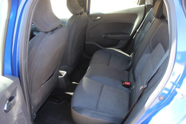 RENAULT CLIO FULL HYBRID E-TECH 140 CV 5 PORT - foto 6
