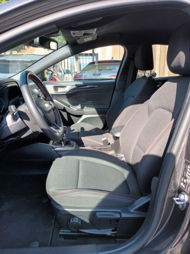 FORD FOCUS 1000 ECOBOOST HYBRID ST-LINE 125 - foto 7
