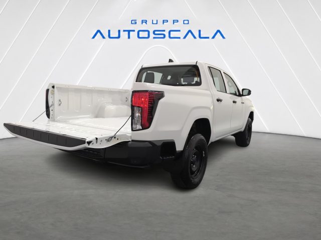 TOYOTA HILUX 2.8 D-4D 204CV 48V DOUBLE CAB HI - foto 25