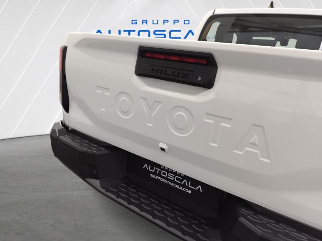 TOYOTA HILUX 2.8 D-4D 204CV 48V DOUBLE CAB HI - foto 26