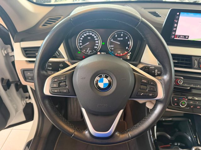 BMW X1 XDRIVE18D XLINE //HEAD UP//LED// - foto 27