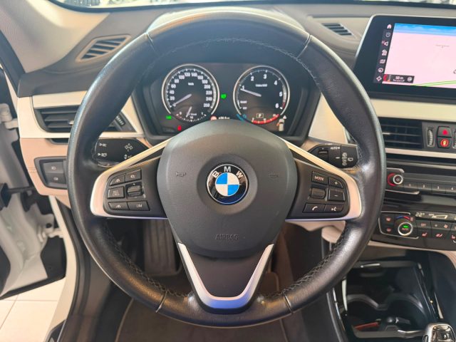 BMW X1 XDRIVE18D XLINE //HEAD UP//LED// - foto 9