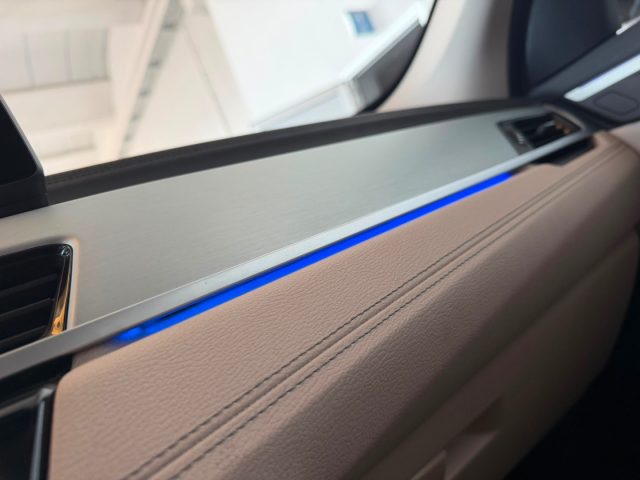 BMW X1 XDRIVE18D XLINE //HEAD UP//LED// - foto 41
