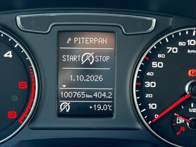 AUDI Q3 2.0 TDI 120 CV BUSINESS - foto 8