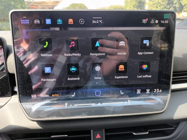 VOLKSWAGEN T-ROC 1500 ETSI ACT STYLE 116CV DSG CA - foto 13