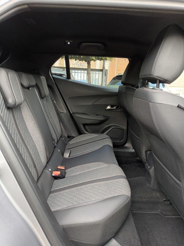 PEUGEOT 2008 1200 HYBRID ALLURE 145CV E-DCS6  - foto 9