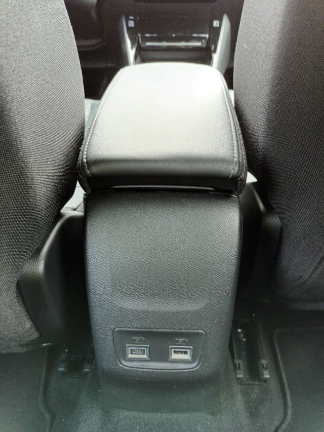 PEUGEOT 2008 1200 HYBRID ALLURE 145CV E-DCS6  - foto 16