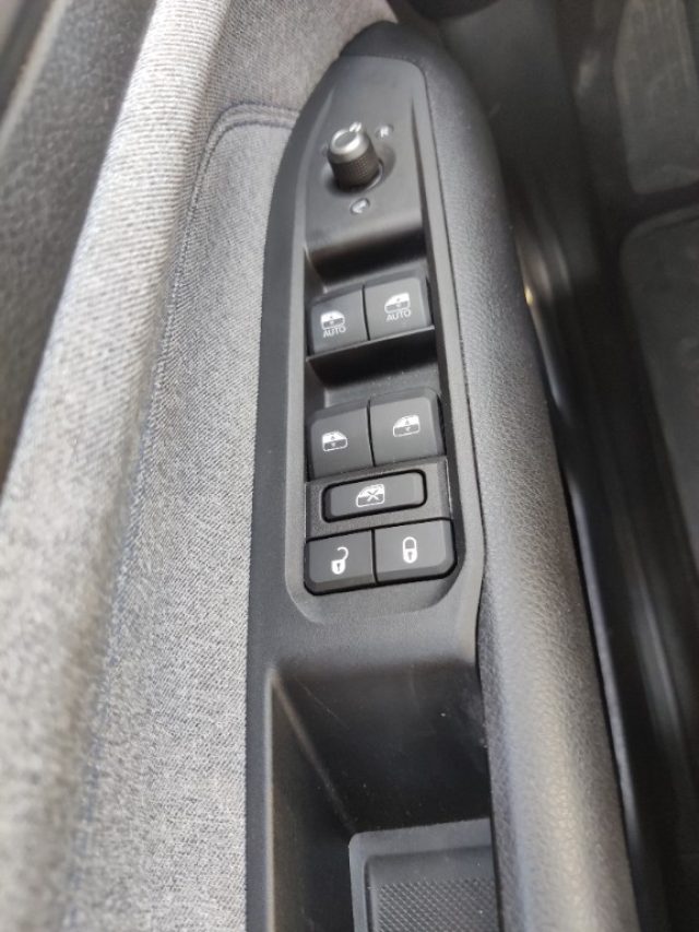 JEEP COMPASS 1.6 MULTIJET II 2WD LONGITUDE - foto 22