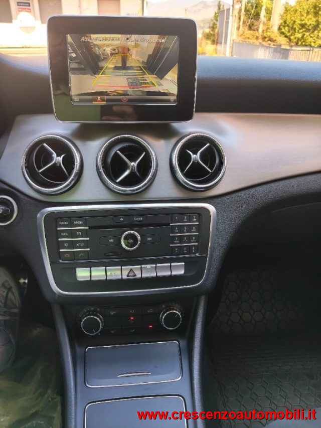 MERCEDES-BENZ CLA 200 D 4MATIC AUTOMATIC PREMIUM - PRE - foto 26