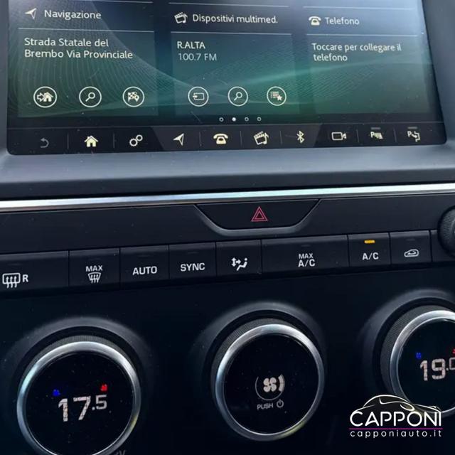 JAGUAR E-PACE 2.0D 150 CV AWD - foto 11