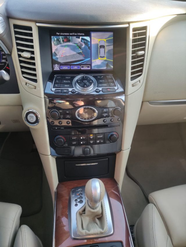INFINITI FX30 FX30D - foto 8
