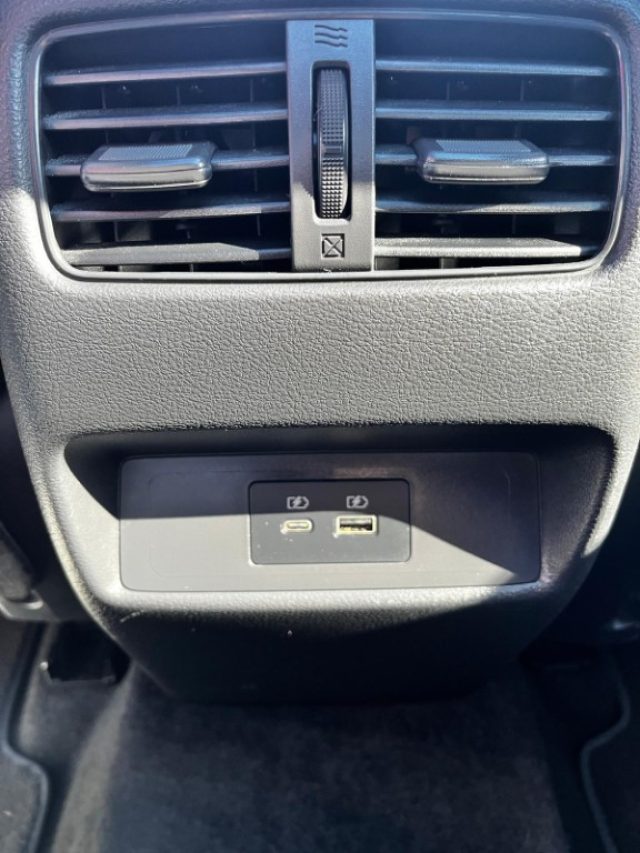 NISSAN QASHQAI MHEV 140 CV TEKNA - foto 11