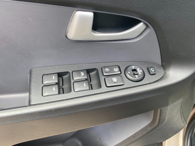 KIA SPORTAGE 1.7 CRDI VGT 2WD - foto 13