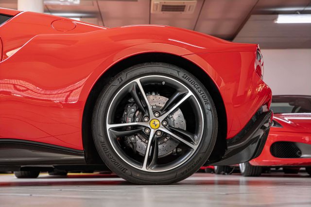 FERRARI 296 GTB|LIFT|360°VIEW|JBL|CARBON+LED - foto 8