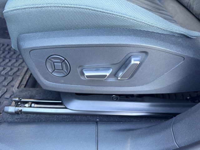 AUDI Q3 E-HYBRID S-TRONIC BUSINESS - foto 12