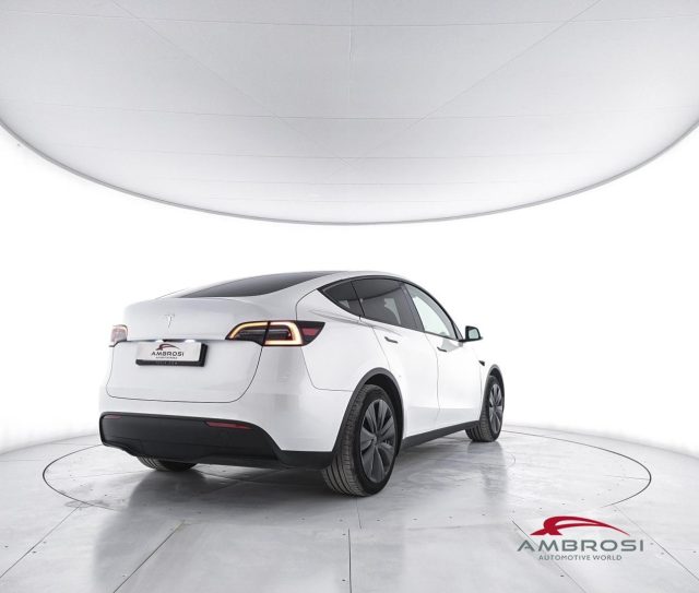 TESLA MODEL Y SINGLE MOTOR RWD - foto 3