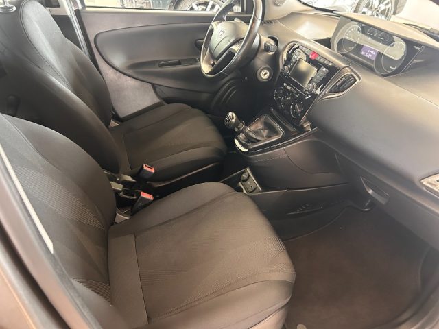 LANCIA YPSILON 1.2 69 CV 5 PORTE ELEFANTINO BLU - foto 6