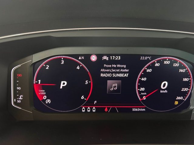 VOLKSWAGEN TIGUAN 2.0 TDI 150 CV SCR DSG R-LINE - foto 11