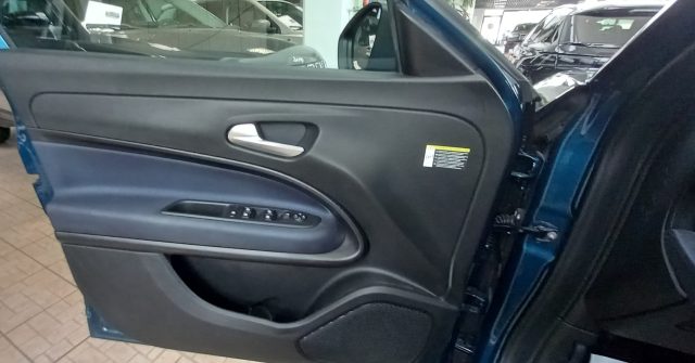 ALFA ROMEO JUNIOR 156 CV BEV MY2025 - foto 12