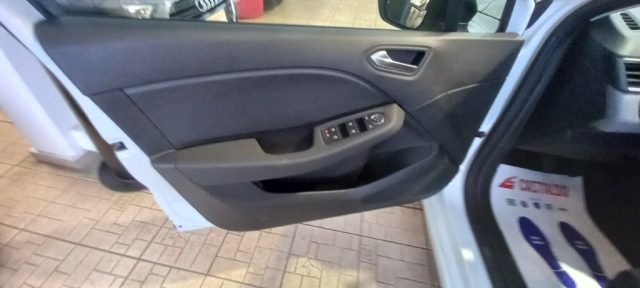 RENAULT CLIO BLUE DCI 100 CV 5 PORTE EVOLUTIO - foto 8