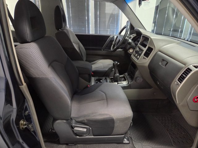 MITSUBISHI PAJERO 2.5 TDI 3P.RESTYLING - foto 17