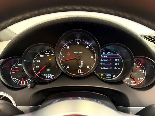 PORSCHE CAYENNE 3.0 DIESEL PLATINUM EDITION - FU - foto 18