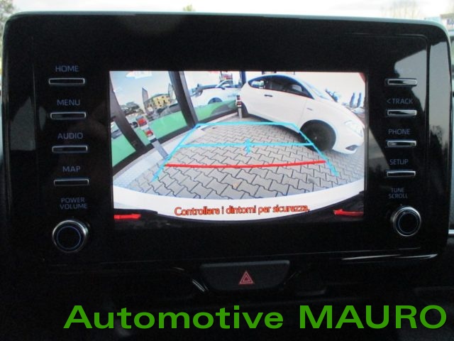 TOYOTA YARIS 1.5 HYBRID 5 PORTE - NEOPATENTAT - foto 10