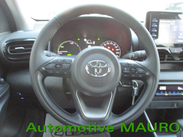 TOYOTA YARIS 1.5 HYBRID 5 PORTE - NEOPATENTAT - foto 13
