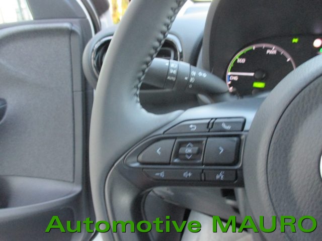 TOYOTA YARIS 1.5 HYBRID 5 PORTE - NEOPATENTAT - foto 16