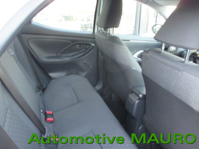 TOYOTA YARIS 1.5 HYBRID 5 PORTE - NEOPATENTAT - foto 14