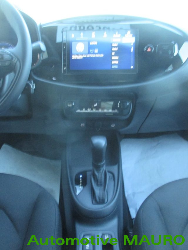 TOYOTA AYGO X 1.5 HYBRID 5 PORTE - foto 21