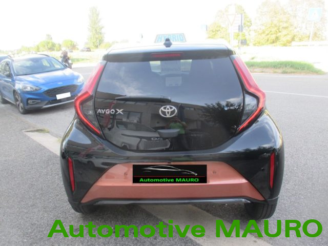 TOYOTA AYGO X 1.5 HYBRID 115 CV 5 PORTE PREMIU - foto 6