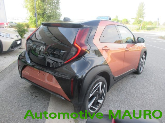 TOYOTA AYGO X 1.5 HYBRID 115 CV 5 PORTE PREMIU - foto 7