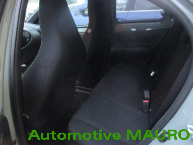 TOYOTA AYGO X 1.5 HYBRID 115 CV 5 PORTE ICON - - foto 15