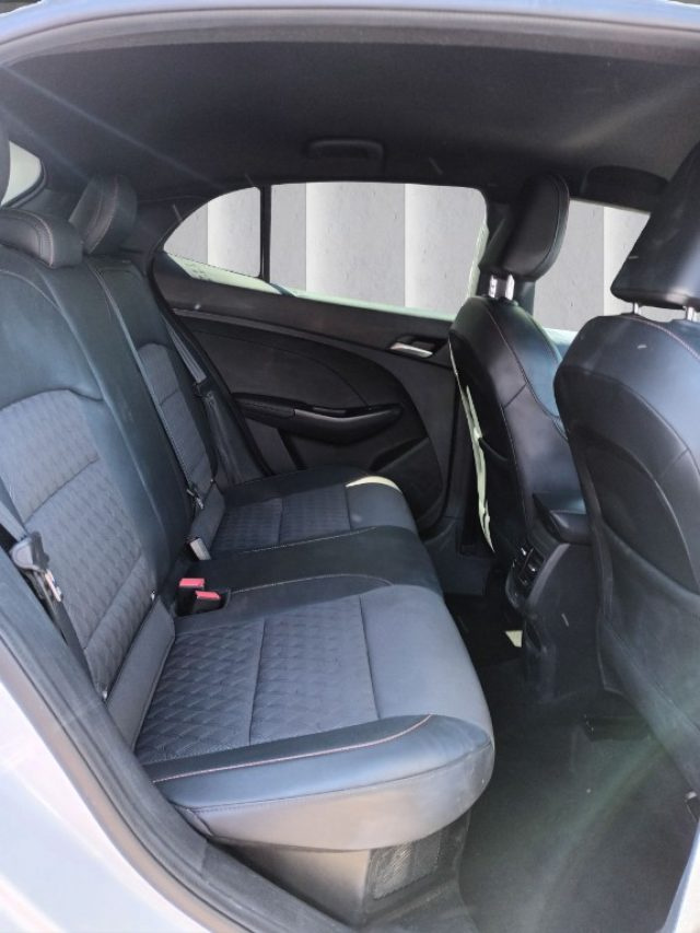 MG MG3 1500 HYBRID+ LUXURY 195CV NAV PE - foto 8