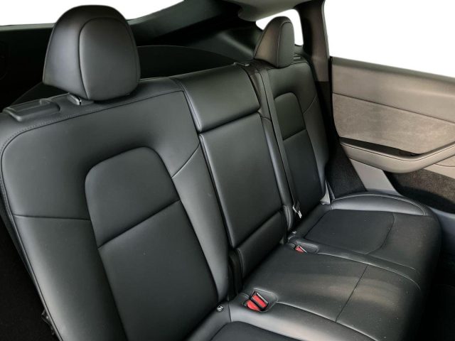 TESLA MODEL Y SINGLE MOTOR RWD - foto 15