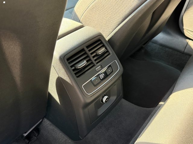 AUDI A4 AVANT 40 G-TRON S TRONIC S LINE  - foto 17