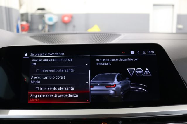BMW M3 COMPETITION M XDRIVE - foto 24