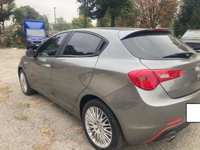 ALFA ROMEO GIULIETTA 1.6 JTDM 120 CV - foto 6