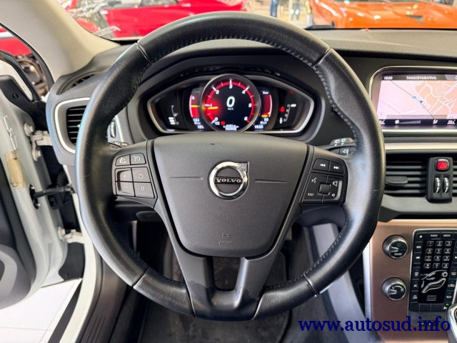 VOLVO V40 CROSS COUNTRY D2 GEARTRONIC - foto 12