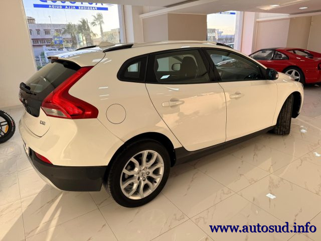 VOLVO V40 CROSS COUNTRY D2 GEARTRONIC - foto 7