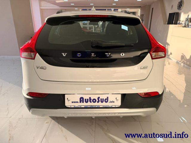 VOLVO V40 CROSS COUNTRY D2 GEARTRONIC - foto 6