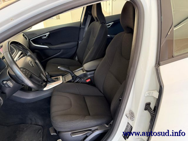 VOLVO V40 CROSS COUNTRY D2 GEARTRONIC - foto 10