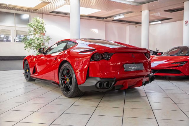 FERRARI 812 SUPERFAST|SPECIAL PAINT ROSSO 70 - foto 5