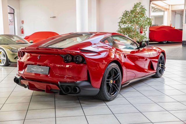 FERRARI 812 SUPERFAST|SPECIAL PAINT ROSSO 70 - foto 7